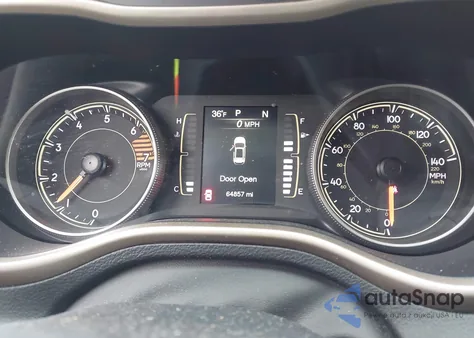 2017 Jeep Cherokee Latitude 4X4 из США, поврежденный, VIN 1C4PJMCBXHW612120